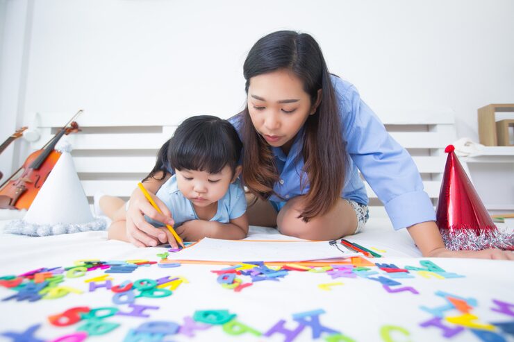 Hotel babysitting Singapore, Tourist babysitting Singapore, Childcare in Singapore, Hotel nanny Singapore, Last minute babysitter Singapore, Part time babysitter Singapore,